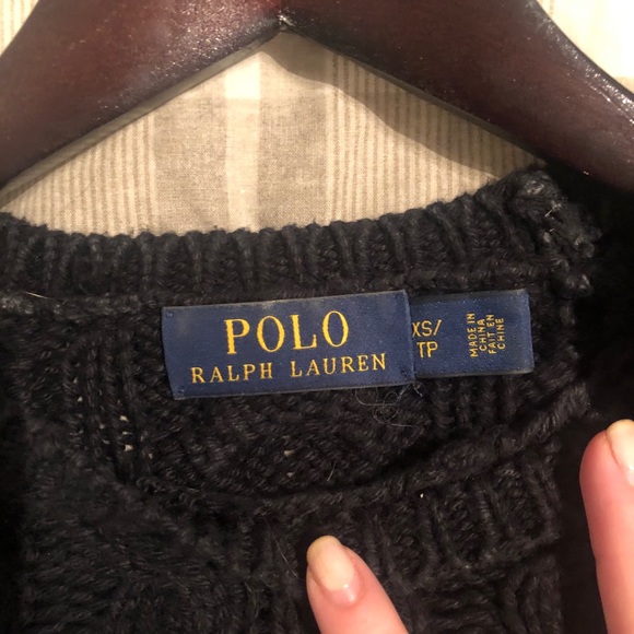 Ralph Lauren cable knit sweater. Black - Picture 2 of 2
